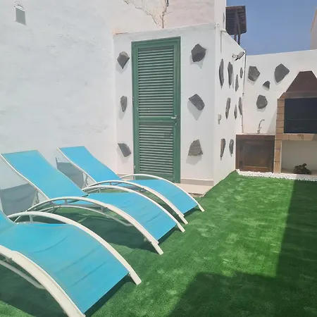 Laina Apartament Tías